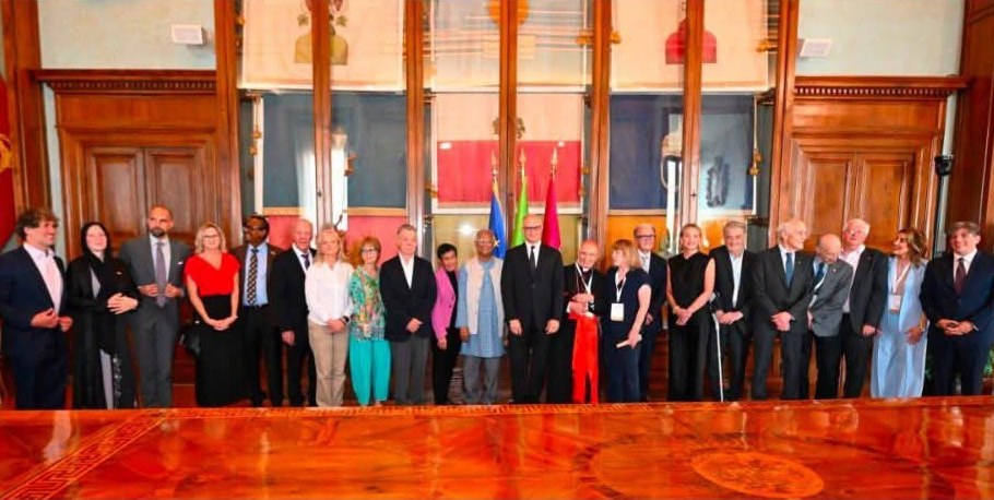Professor Yunus joins Nobel laureates in AI, nuclear risk declaration